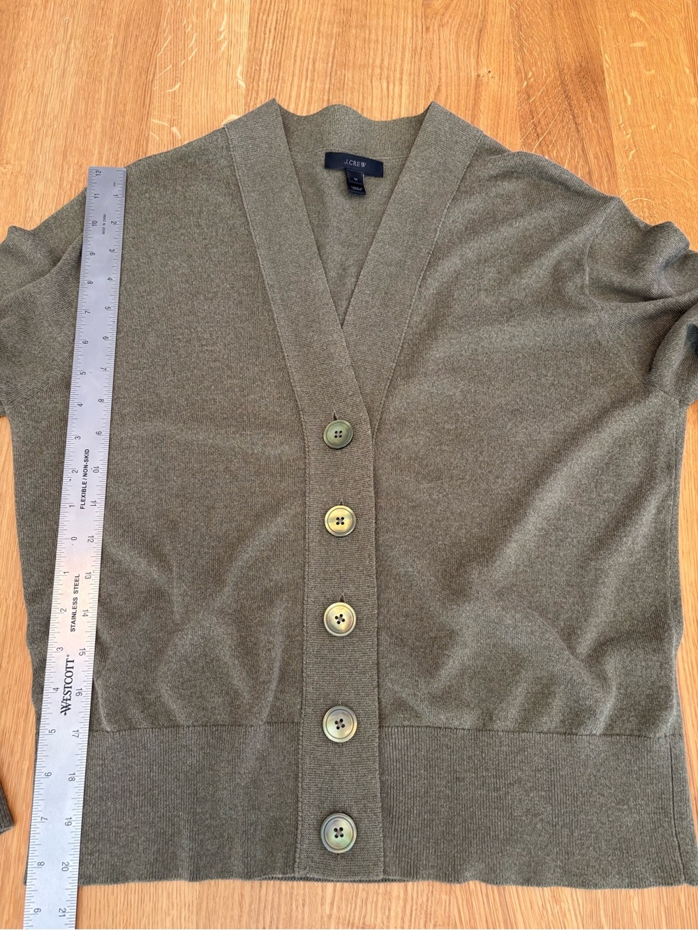 J. Crew Women’s Olive Green V-Neck Crop Cardigan Sweater | Medium - Picture 8 of 8